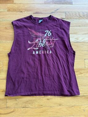 Gildan Maroon 'Liberty America' Graphic Tank Top